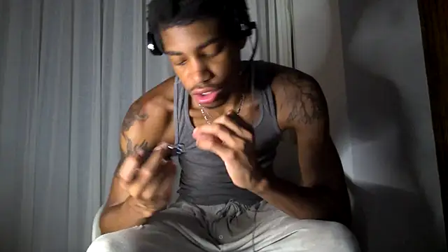 Skinnyblackman online show from September 2025 05:51:02 AM