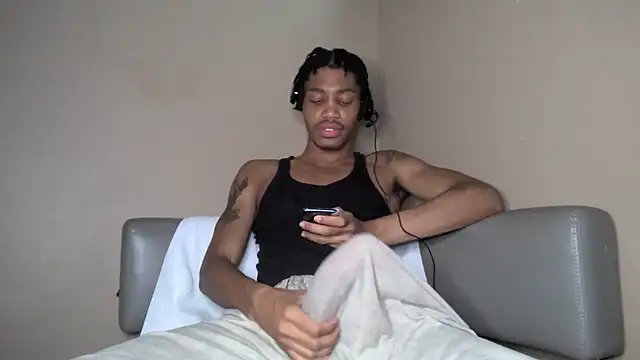Snapshot of Skinnyblackman chatting on August 2026 04:06:02 AM Skinnyblackman online show from August 2026 04:06:02 AM