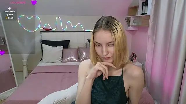 Snapshot of IrisPorter chatting on March 2025 11:12:02 AM IrisPorter online show from March 2025 11:12:02 AM