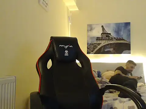 amydamarw online show from February 2026 04:13:02 PM