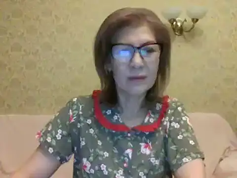 Elegant00Lady online show from January 2025 03:04:01 PM