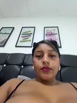 Snapshot of anaesca chatting on December 2025 01:38:02 PM anaesca online show from December 2025 01:38:02 PM