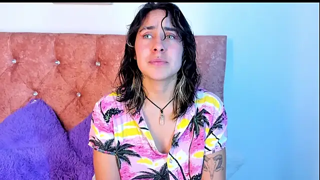 riley colors online show from March 2025 01:25:02 AM