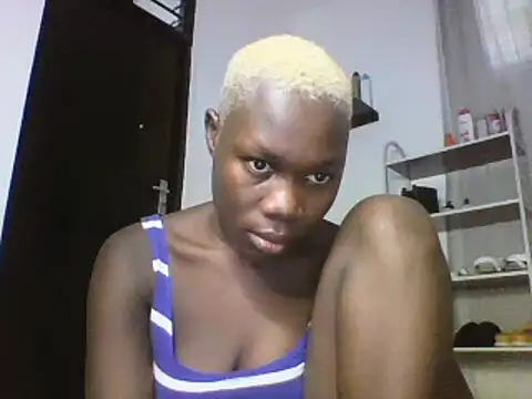 Snapshot of sexyqueen02 chatting on March 2025 07:10:01 AM sexyqueen02 online show from March 2025 07:10:01 AM