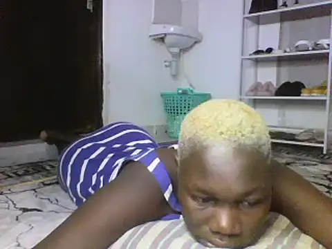 Snapshot of sexyqueen02 chatting on March 2025 12:48:01 PM sexyqueen02 online show from March 2025 12:48:01 PM