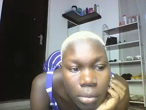 Snapshot of sexyqueen02 chatting on March 2025 01:55:02 AM sexyqueen02 online show from March 2025 01:55:02 AM