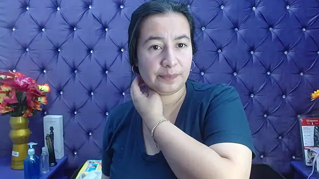 Snapshot of NaomyPrinces chatting on December 2024 01:53:02 PM NaomyPrinces online show from December 2024 01:53:02 PM