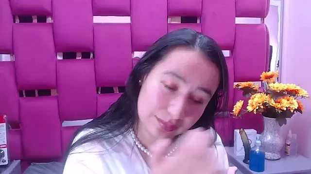 Snapshot of NaomyPrinces chatting on January 2025 01:52:02 PM NaomyPrinces online show from January 2025 01:52:02 PM