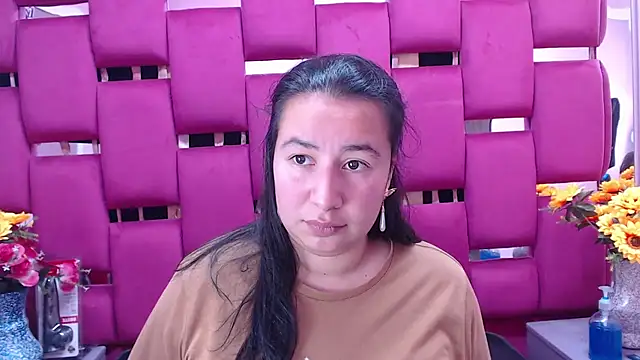 Snapshot of NaomyPrinces chatting on January 2025 01:28:01 PM NaomyPrinces online show from January 2025 01:28:01 PM