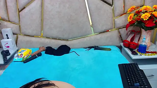 Snapshot of NaomyPrinces chatting on February 2025 06:32:02 PM NaomyPrinces online show from February 2025 06:32:02 PM