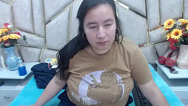 Snapshot of NaomyPrinces chatting on February 2025 01:17:02 PM NaomyPrinces online show from February 2025 01:17:02 PM