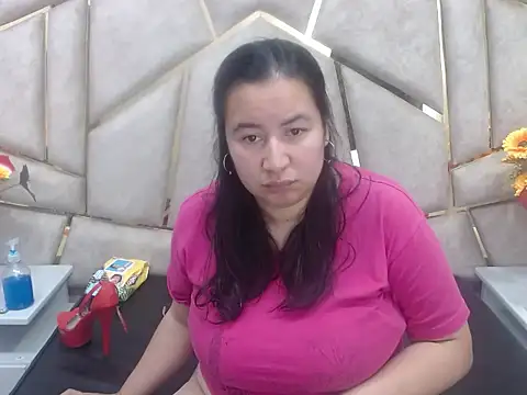 Snapshot of NaomyPrinces chatting on February 2025 01:44:01 PM NaomyPrinces online show from February 2025 01:44:01 PM