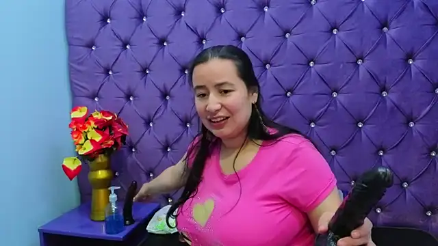 Snapshot of NaomyPrinces chatting on October 2025 02:25:02 PM NaomyPrinces online show from October 2025 02:25:02 PM