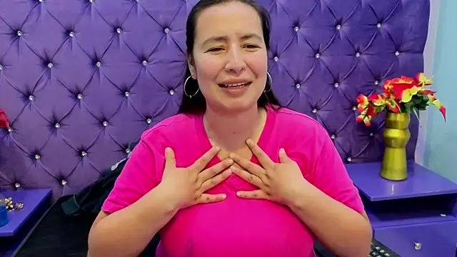 Snapshot of NaomyPrinces chatting on October 2025 02:28:02 PM NaomyPrinces online show from October 2025 02:28:02 PM