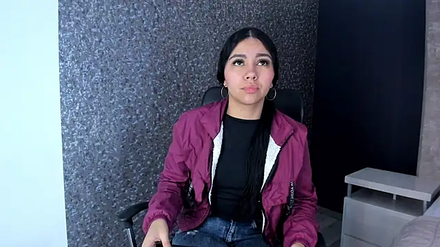 Larabrooks online show from January 2026 06:55:02 PM