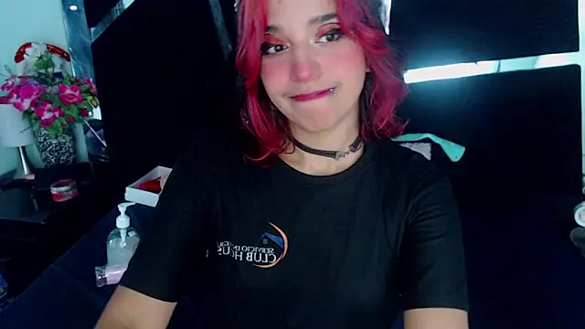 UnderBaby  online show from December 2024 09:50:01 PM