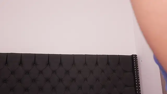 Melany Luv online show from December 2025 09:33:01 PM