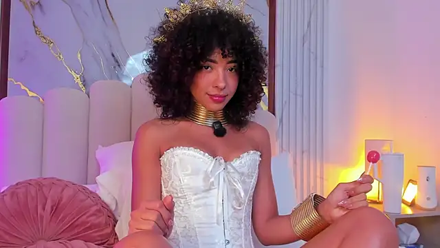 Snapshot of OSHUN_ chatting on December 2025 06:52:01 AM OSHUN online show from December 2025 06:52:01 AM