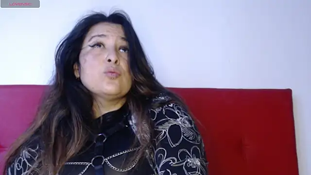 amydeepqueen online show from December 2024 11:40:01 AM