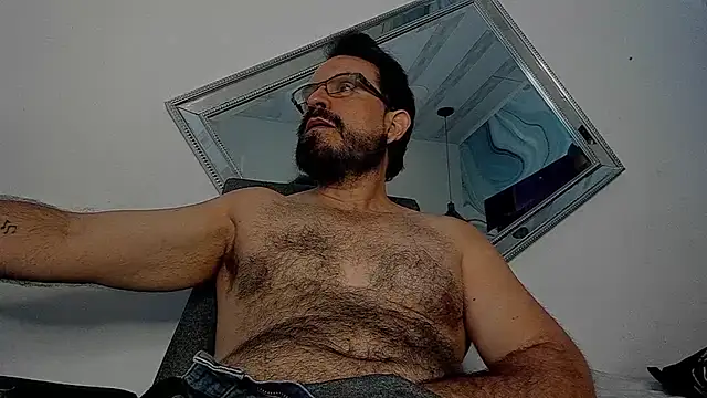 Snapshot of SbasTone_Muscle chatting on October 2025 01:20:02 PM SbasTone Muscle online show from October 2025 01:20:02 PM