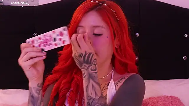 Snapshot of Daarlene chatting on February 2025 07:56:02 PM Daarlene online show from February 2025 07:56:02 PM