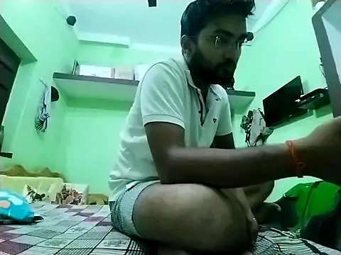 Snapshot of bigvorn6 chatting on October 2025 04:07:01 PM bigvorn6 online show from October 2025 04:07:01 PM