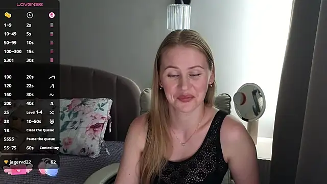 Snapshot of IsabelAllen chatting on July 2026 02:23:02 PM IsabelAllen online show from July 2026 02:23:02 PM