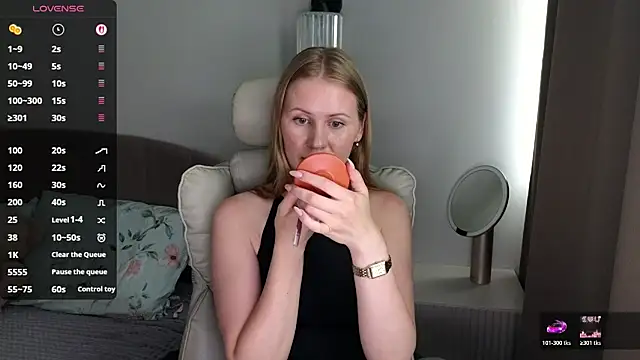 Snapshot of IsabelAllen chatting on July 2026 12:25:02 PM IsabelAllen online show from July 2026 12:25:02 PM
