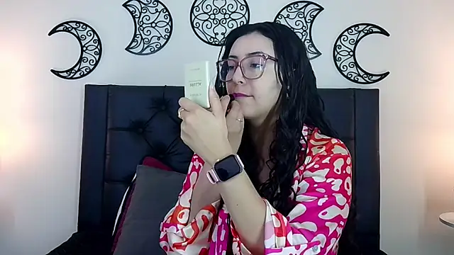 EvoletFMK online show from February 2026 05:44:02 PM