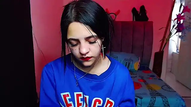 Violettasquirt online show from October 2025 01:32:02 PM