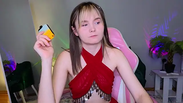 CiriRianonn online show from October 2025 04:43:02 AM