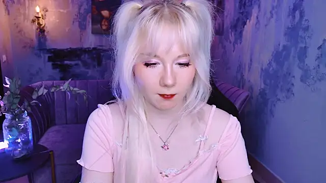 Snapshot of NancyMartinez chatting on January 2025 01:05:01 PM NancyMartinez online show from January 2025 01:05:01 PM