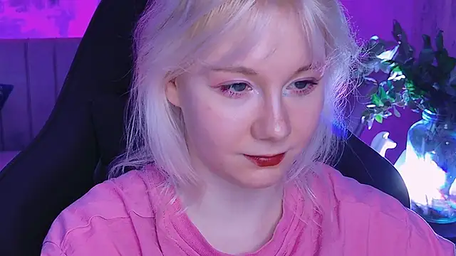 Snapshot of NancyMartinez chatting on February 2025 08:13:02 AM NancyMartinez online show from February 2025 08:13:02 AM