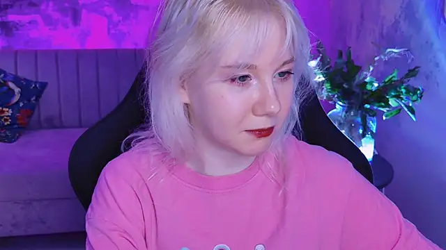 Snapshot of NancyMartinez chatting on February 2025 11:16:02 AM NancyMartinez online show from February 2025 11:16:02 AM