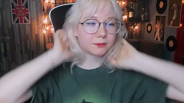 Snapshot of NancyMartinez chatting on February 2025 08:11:01 AM NancyMartinez online show from February 2025 08:11:01 AM