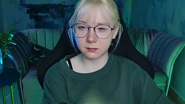 Snapshot of NancyMartinez chatting on February 2025 05:08:01 AM NancyMartinez online show from February 2025 05:08:01 AM