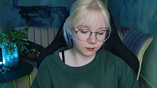 Snapshot of NancyMartinez chatting on February 2025 11:12:01 AM NancyMartinez online show from February 2025 11:12:01 AM