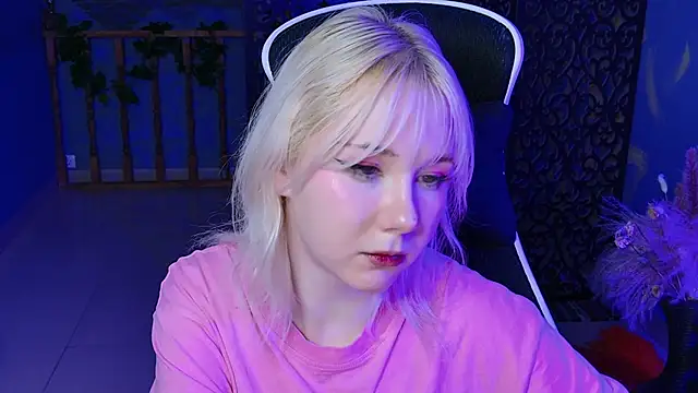 Snapshot of NancyMartinez chatting on February 2025 11:24:02 AM NancyMartinez online show from February 2025 11:24:02 AM