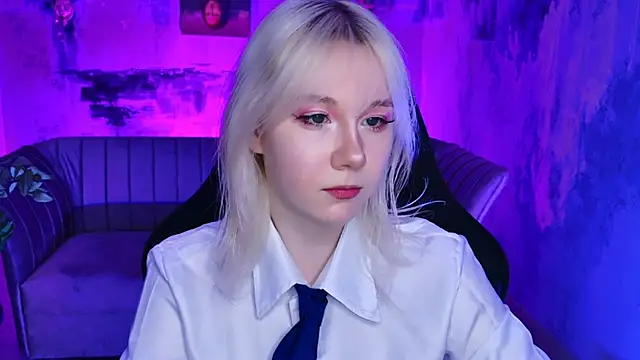 Snapshot of NancyMartinez chatting on February 2025 01:14:01 PM NancyMartinez online show from February 2025 01:14:01 PM