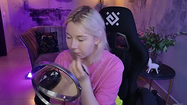 Snapshot of NancyMartinez chatting on March 2025 05:07:01 AM NancyMartinez online show from March 2025 05:07:01 AM