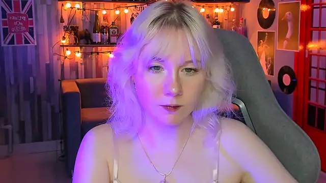 Snapshot of NancyMartinez chatting on March 2025 04:18:01 PM NancyMartinez online show from March 2025 04:18:01 PM