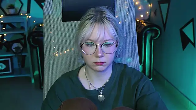 Snapshot of NancyMartinez chatting on March 2025 08:17:01 AM NancyMartinez online show from March 2025 08:17:01 AM