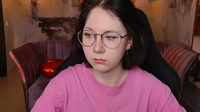 Snapshot of NancyMartinez chatting on October 2025 09:10:01 AM NancyMartinez online show from October 2025 09:10:01 AM