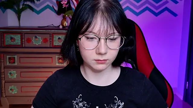 Snapshot of NancyMartinez chatting on October 2025 09:10:02 AM NancyMartinez online show from October 2025 09:10:02 AM