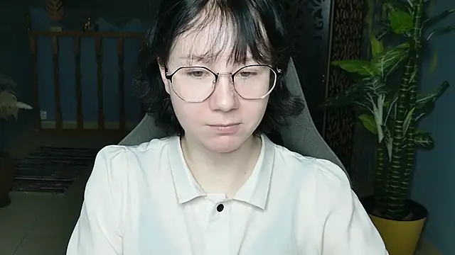 Snapshot of NancyMartinez chatting on November 2025 09:10:01 AM NancyMartinez online show from November 2025 09:10:01 AM