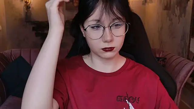 Snapshot of NancyMartinez chatting on November 2025 09:10:01 AM NancyMartinez online show from November 2025 09:10:01 AM