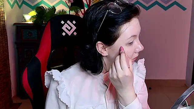 Snapshot of NancyMartinez chatting on November 2025 09:09:01 AM NancyMartinez online show from November 2025 09:09:01 AM