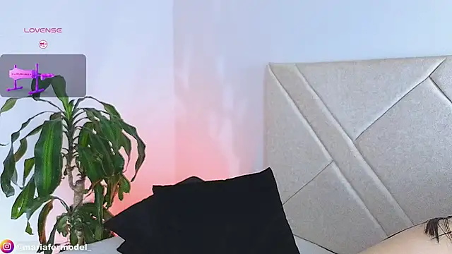 Snapshot of Mariafer05 chatting on January 2025 07:13:02 PM Mariafer05 online show from January 2025 07:13:02 PM