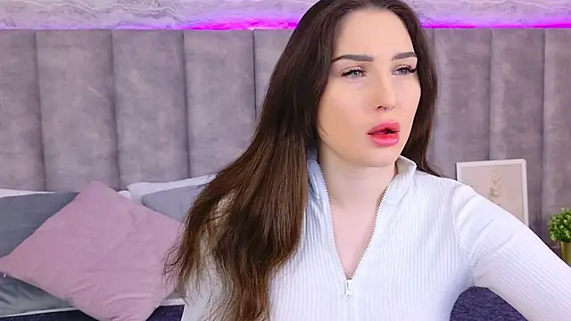 RoxiLester online show from February 2025 05:03:02 AM