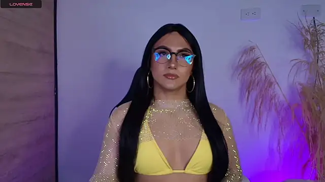 Snapshot of -Sofii_ chatting on April 2026 05:52:02 PM -Sofii online show from April 2026 05:52:02 PM